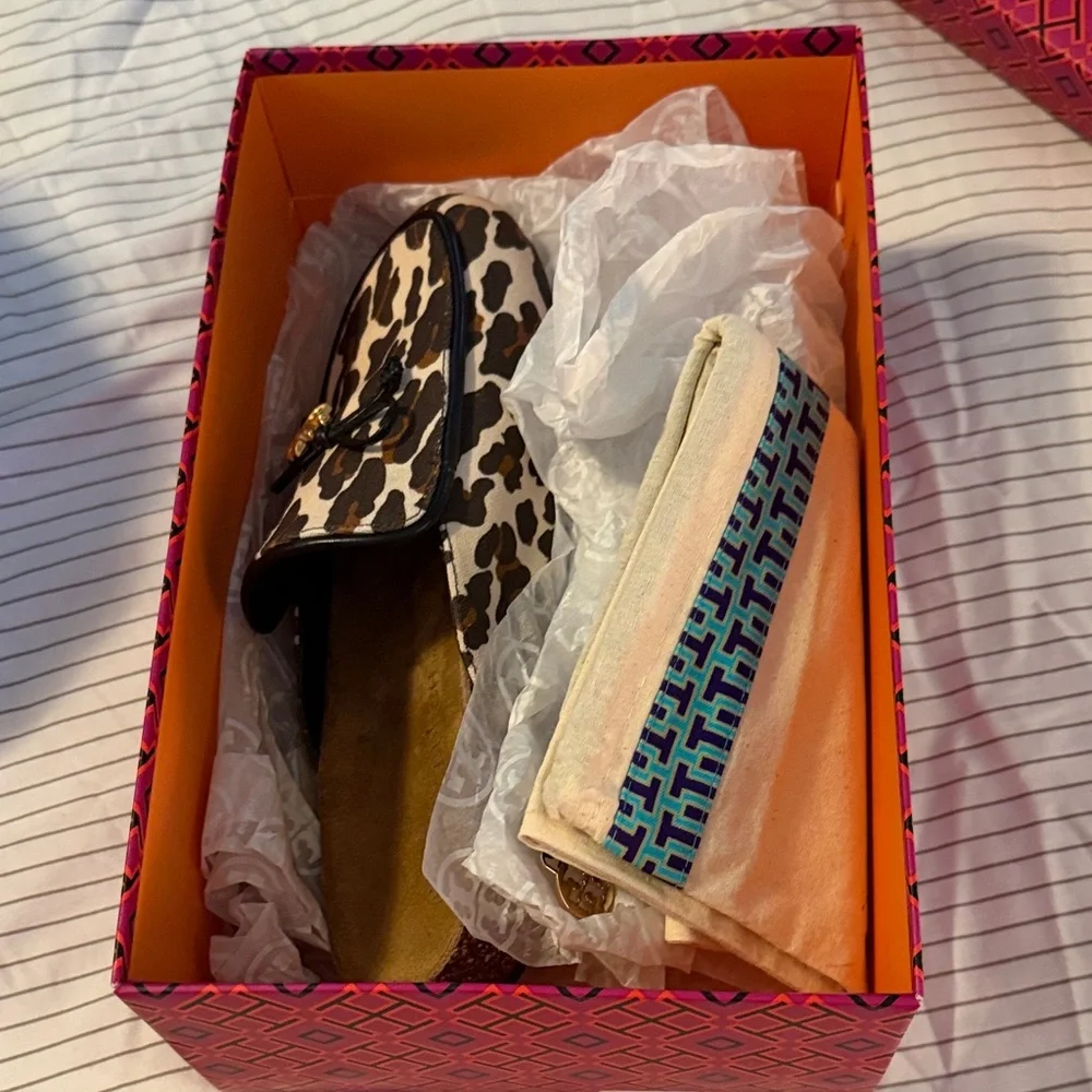 Tory Burch NWT Reva leopard charm mule canvas sz 8.5 mule - Picture 5 of 6